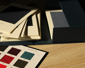 Échantillons de matières nobles choisis pour leur tenue et leur élégance